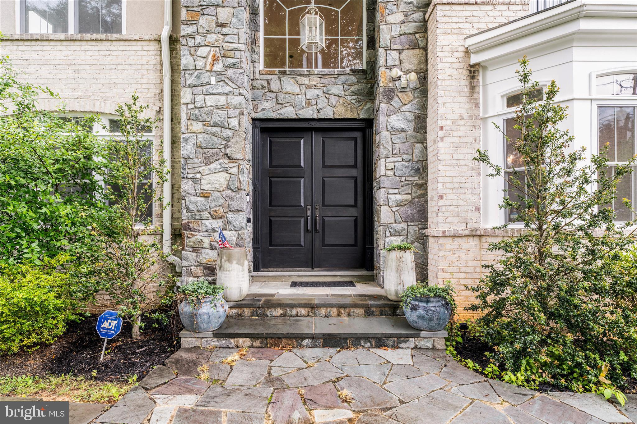 WILDWOOD MANOR - Residential
