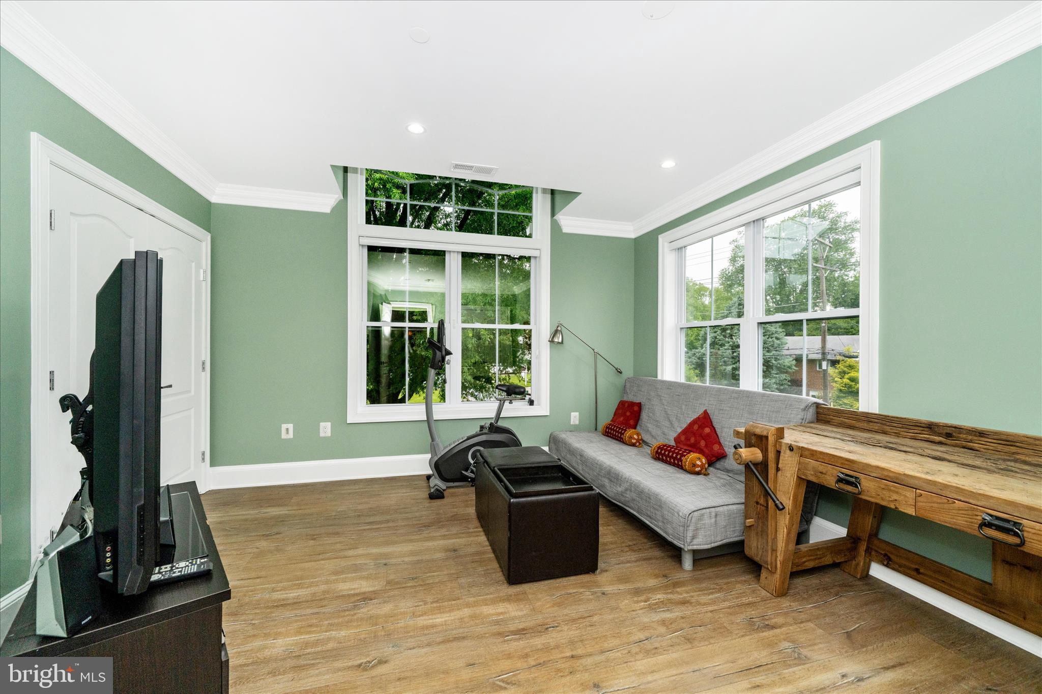WILDWOOD MANOR - Residential