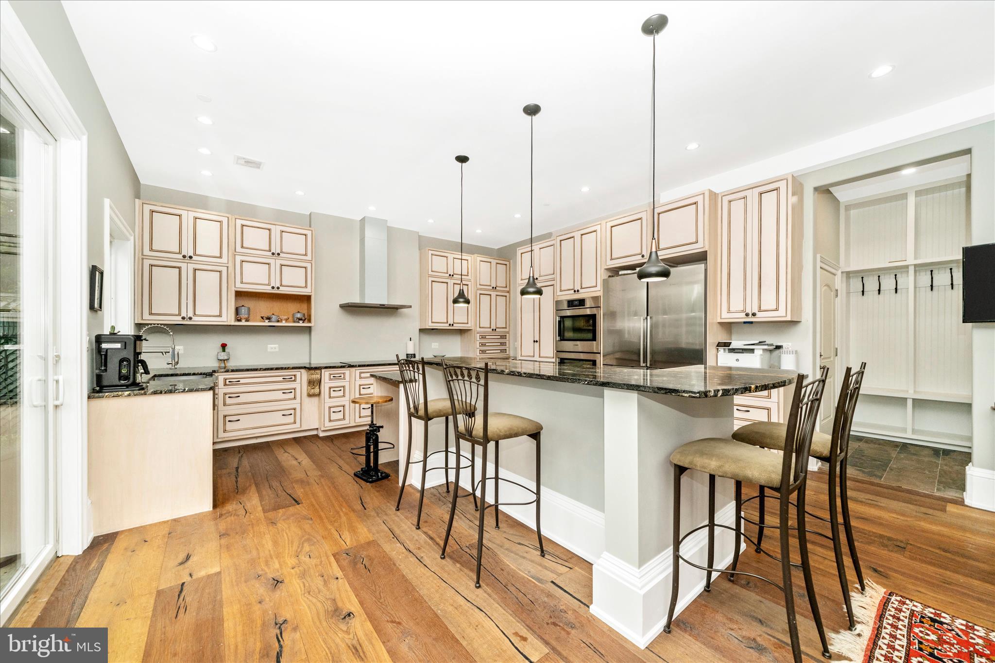 WILDWOOD MANOR - Residential