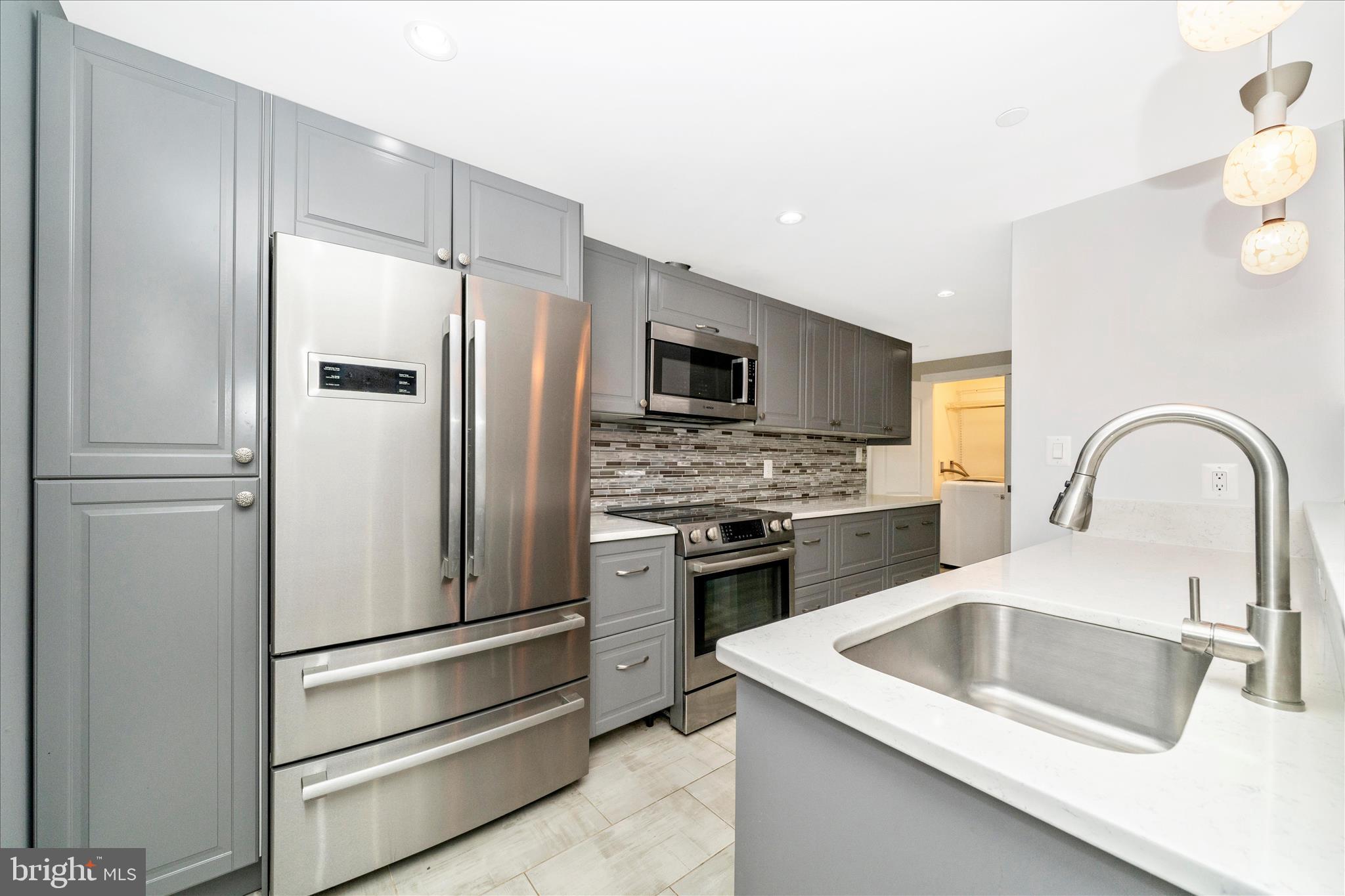 WILDWOOD MANOR - Residential