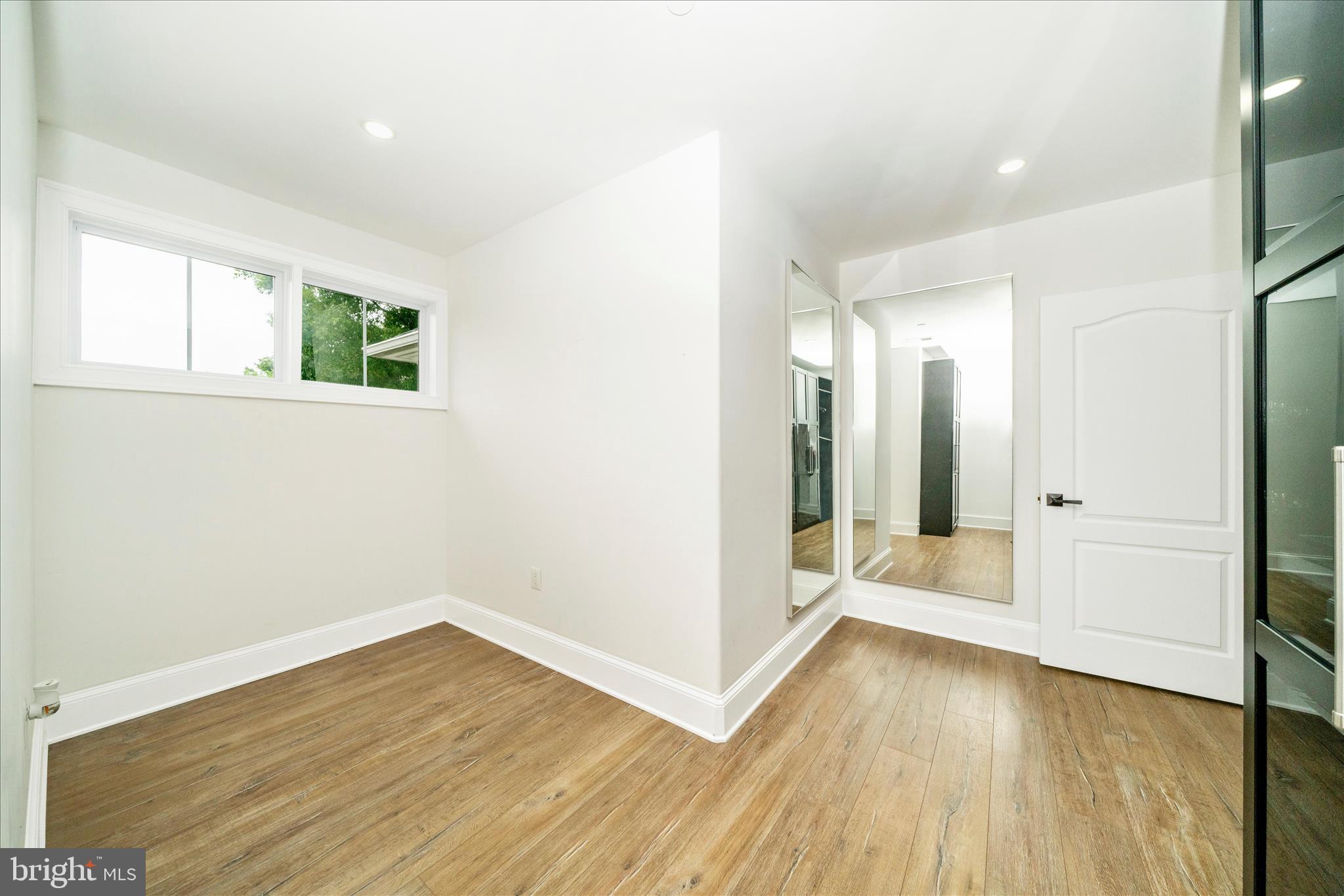WILDWOOD MANOR - Residential