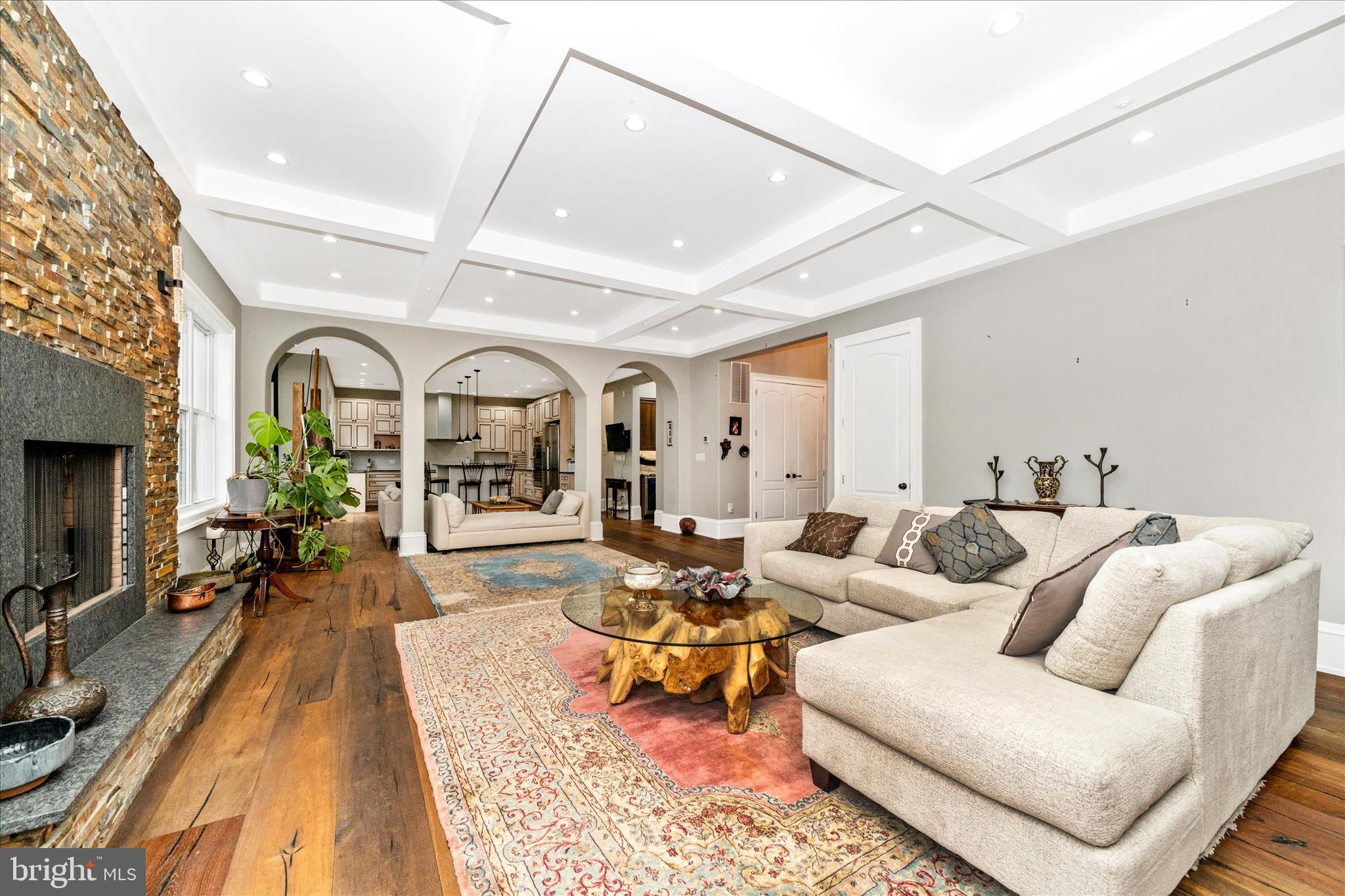 WILDWOOD MANOR - Residential