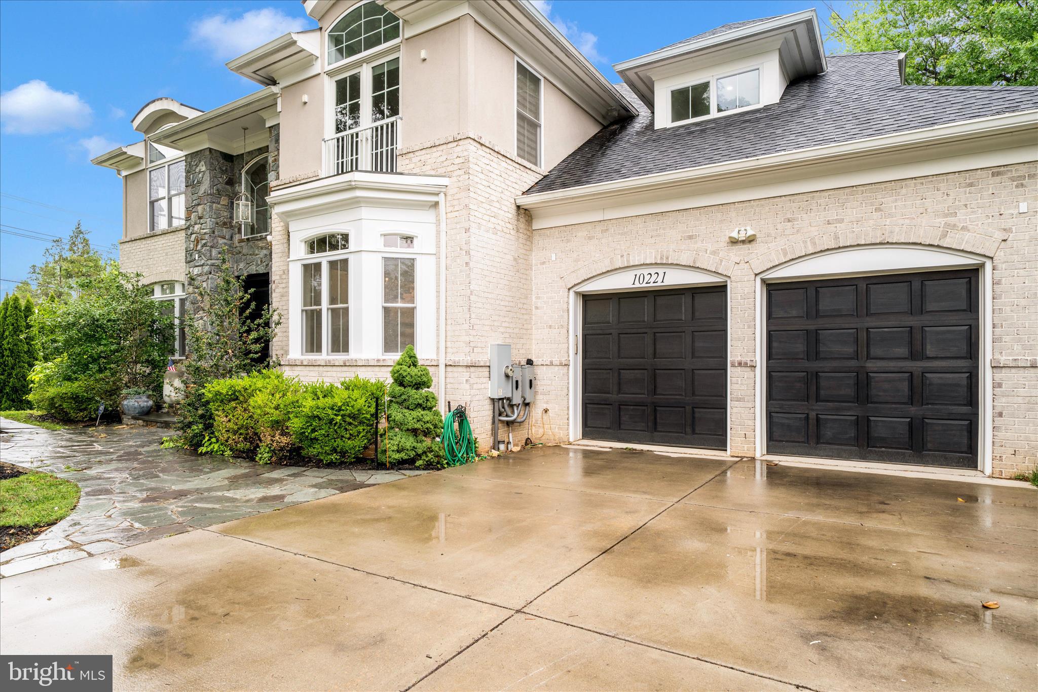 WILDWOOD MANOR - Residential