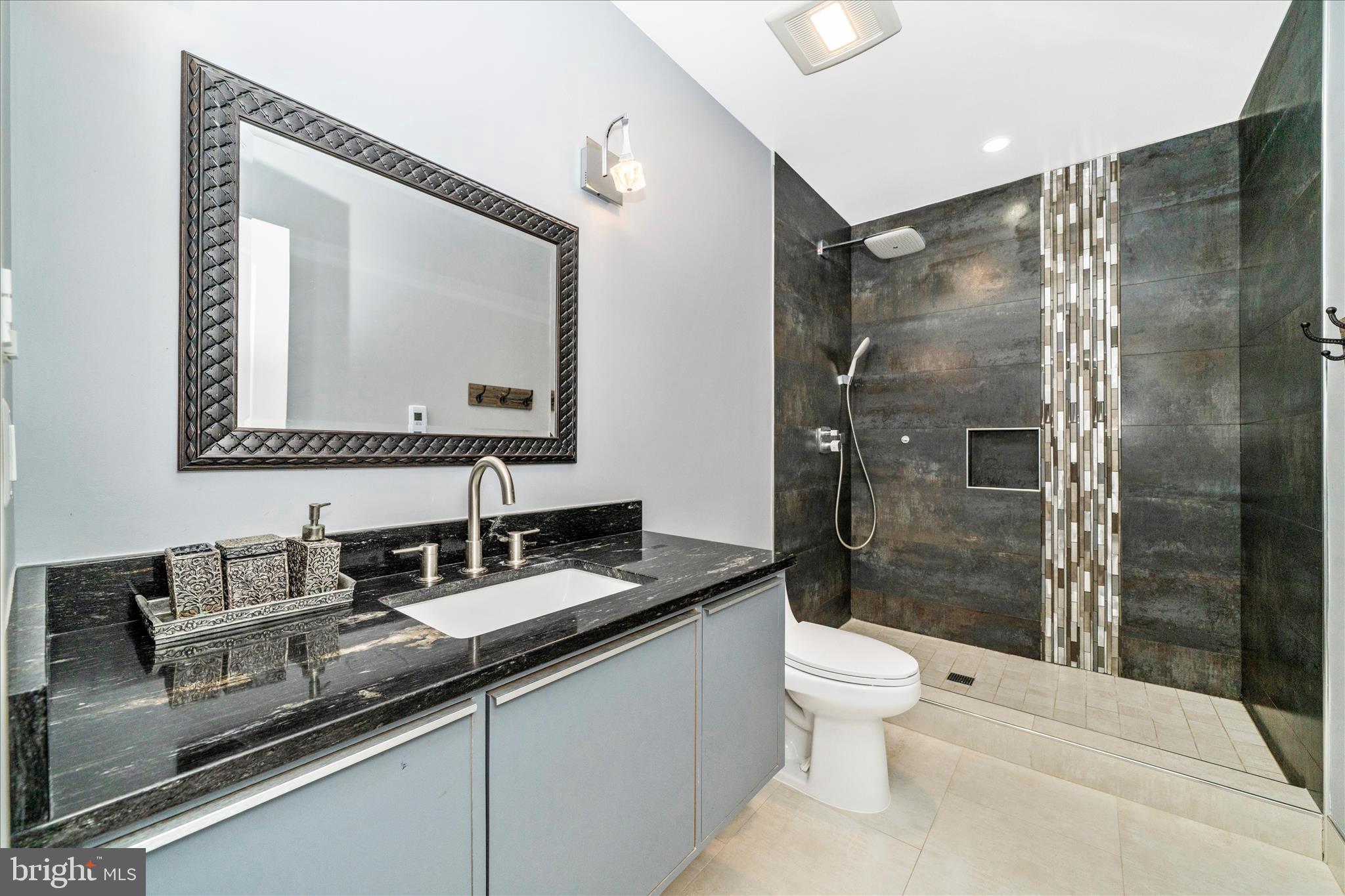 WILDWOOD MANOR - Residential