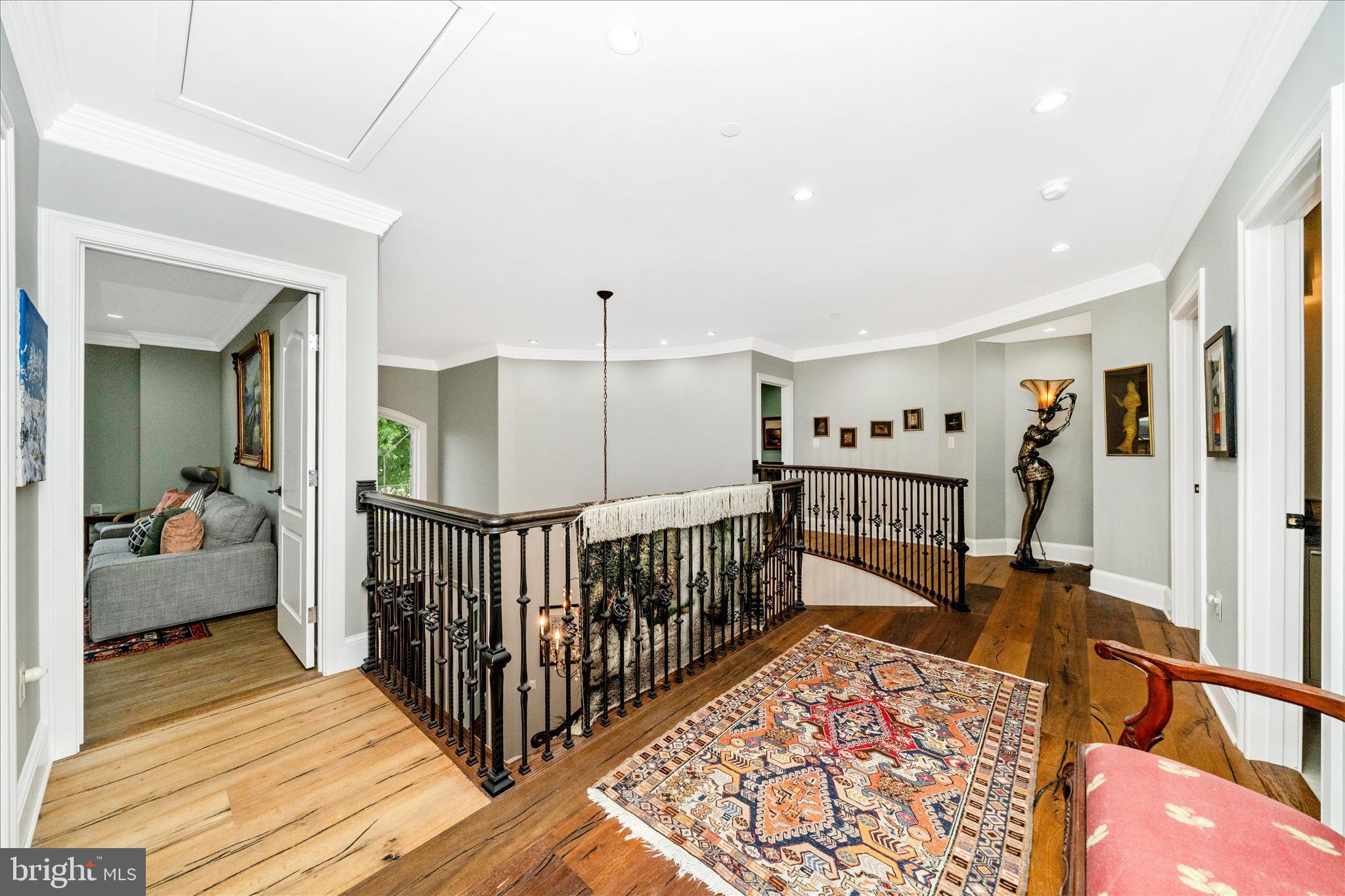 WILDWOOD MANOR - Residential