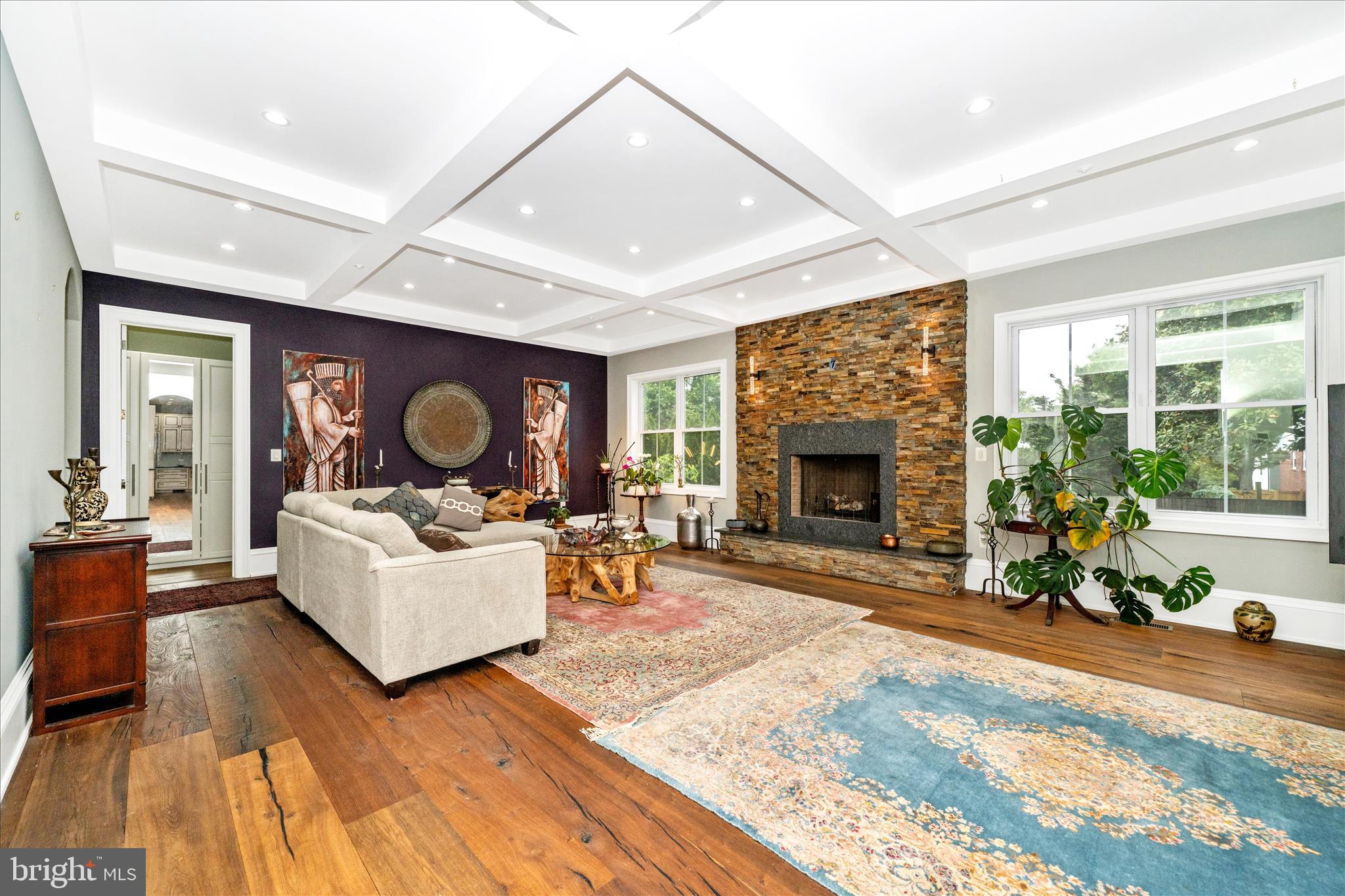 WILDWOOD MANOR - Residential