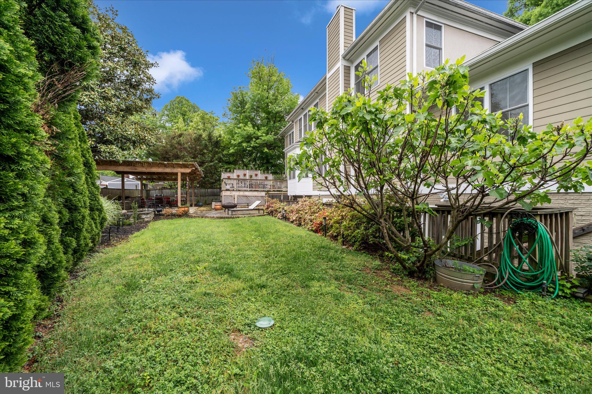WILDWOOD MANOR - Residential