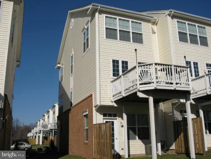 BELMONT LAND BAY - Residential Lease