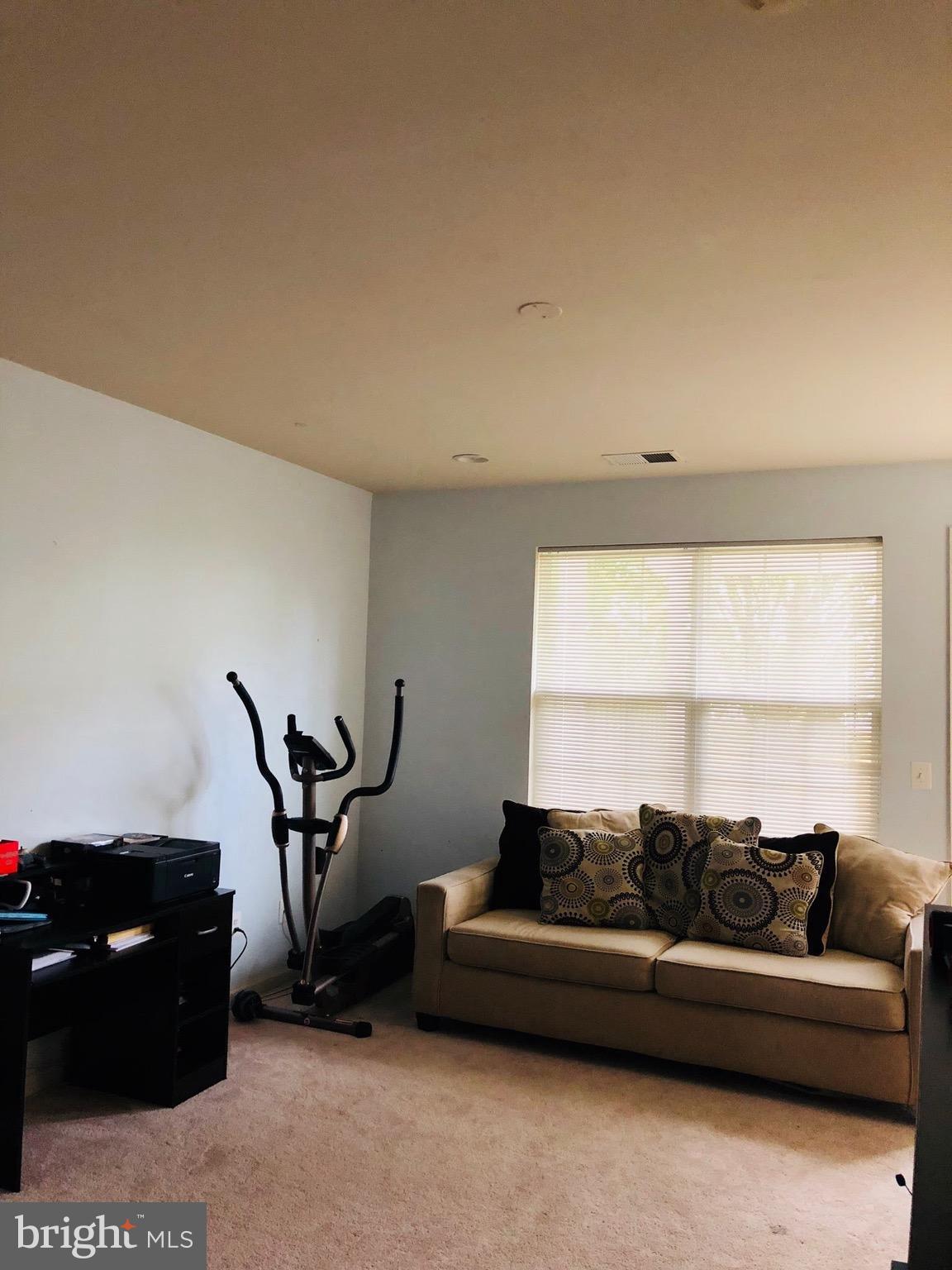 BELMONT LAND BAY - Residential Lease