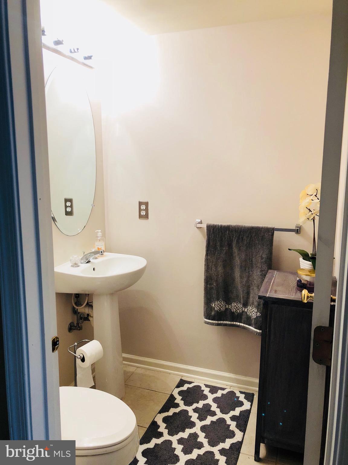 BELMONT LAND BAY - Residential Lease