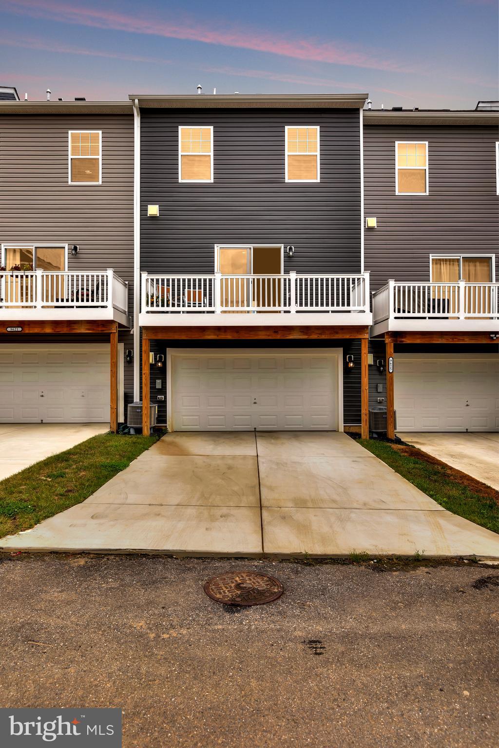 WOODMORE OVERLOOK - Residential