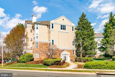 2204 Westcourt Lane Unit 306, Herndon, VA 20170 - MLS#: VAFX2229792