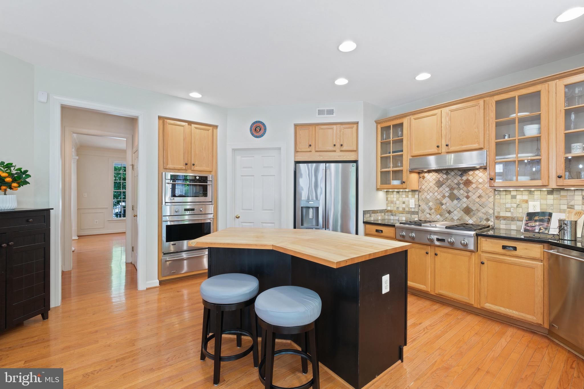 LAKELANDS - Residential