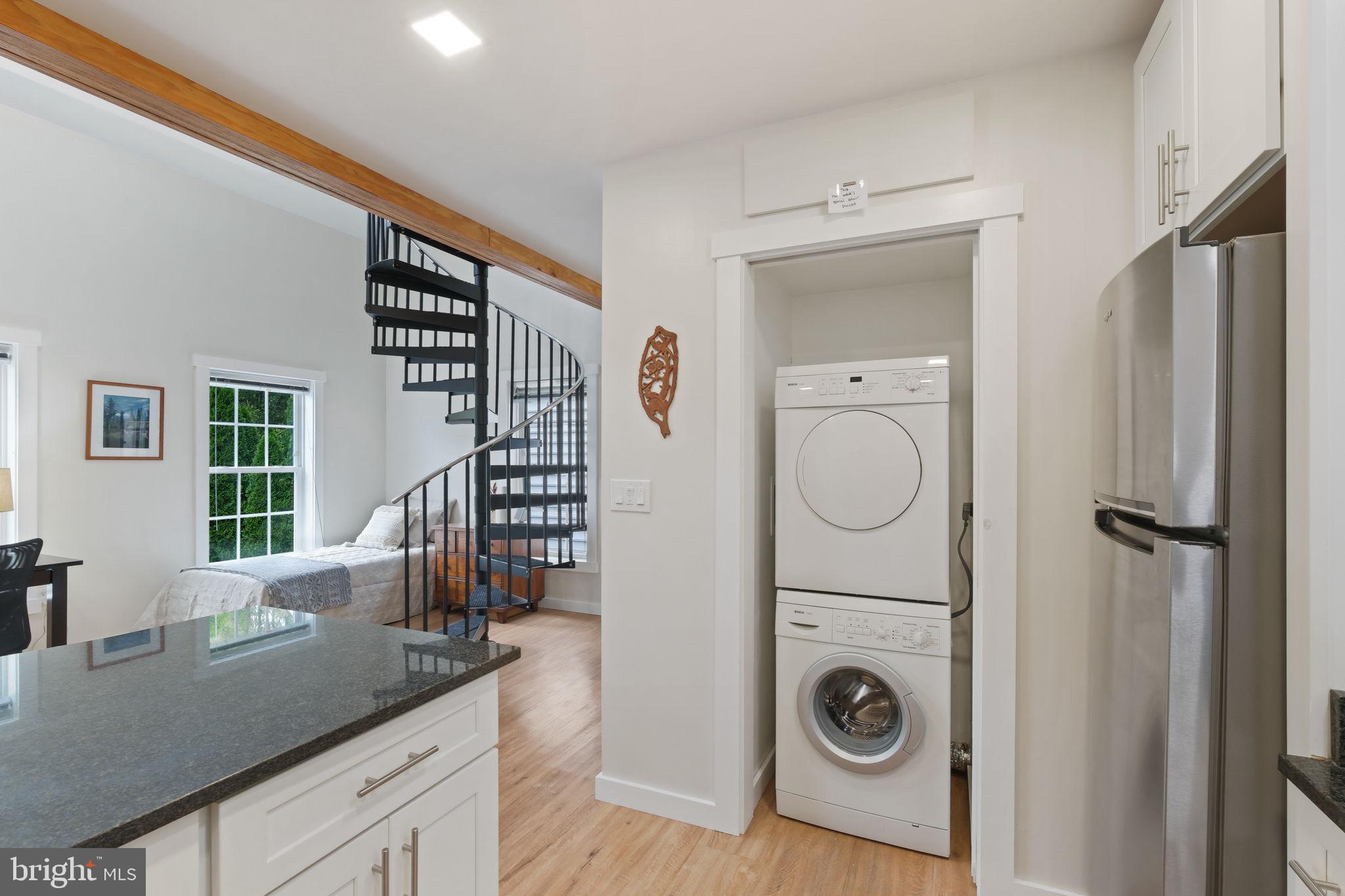 LAKELANDS - Residential