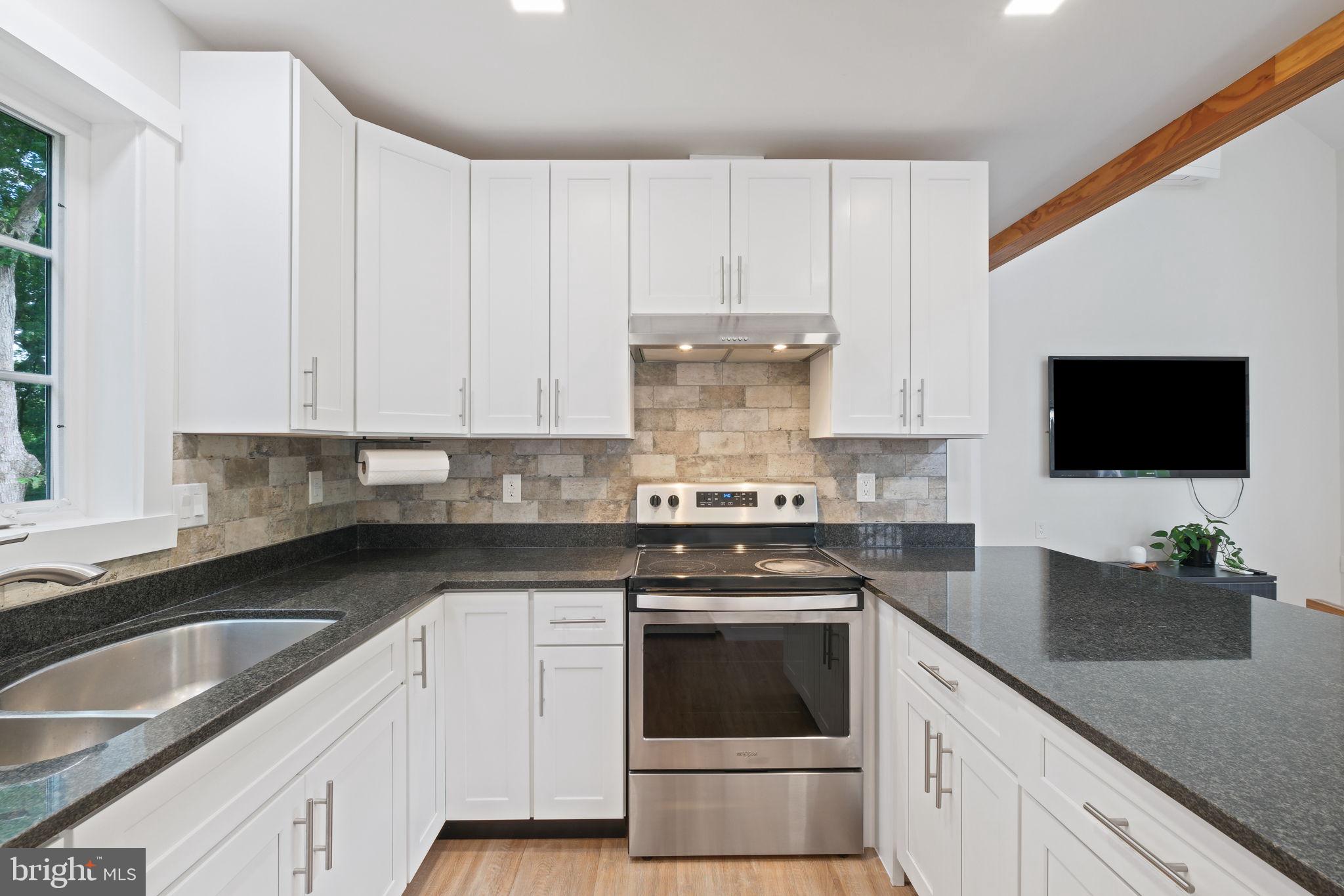 LAKELANDS - Residential