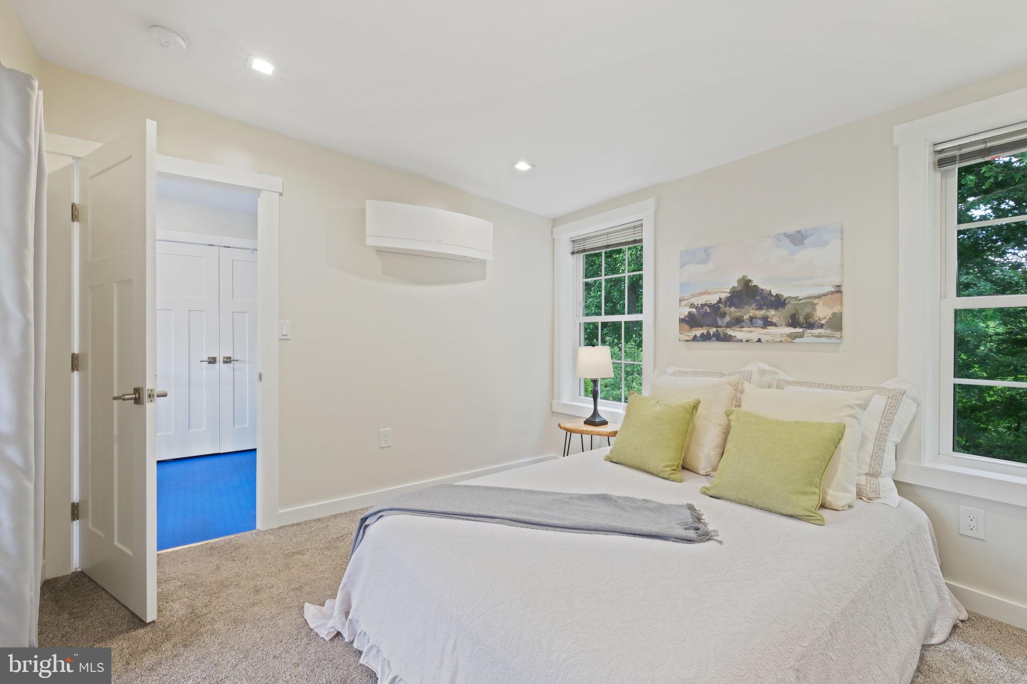 LAKELANDS - Residential