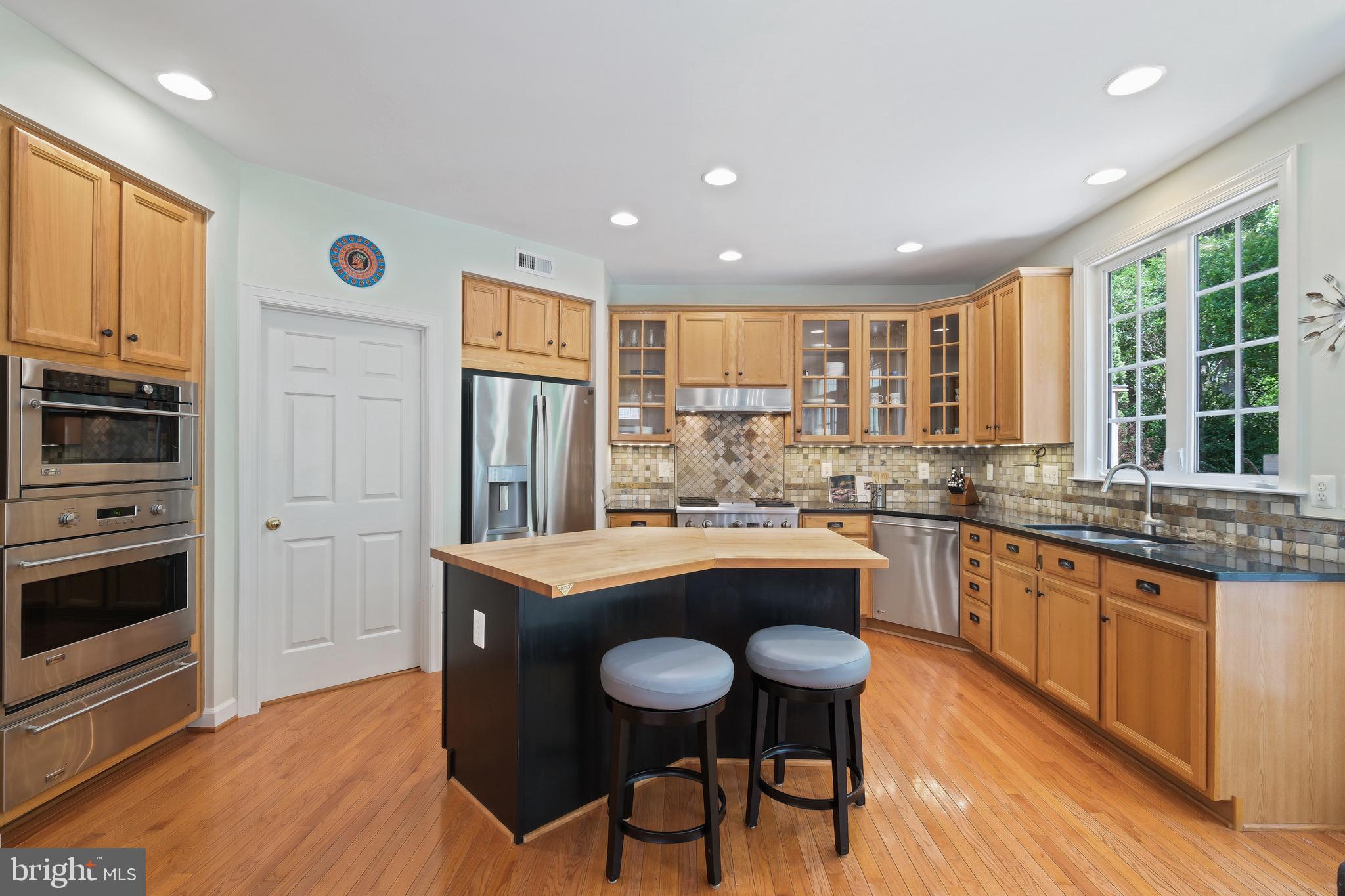 LAKELANDS - Residential