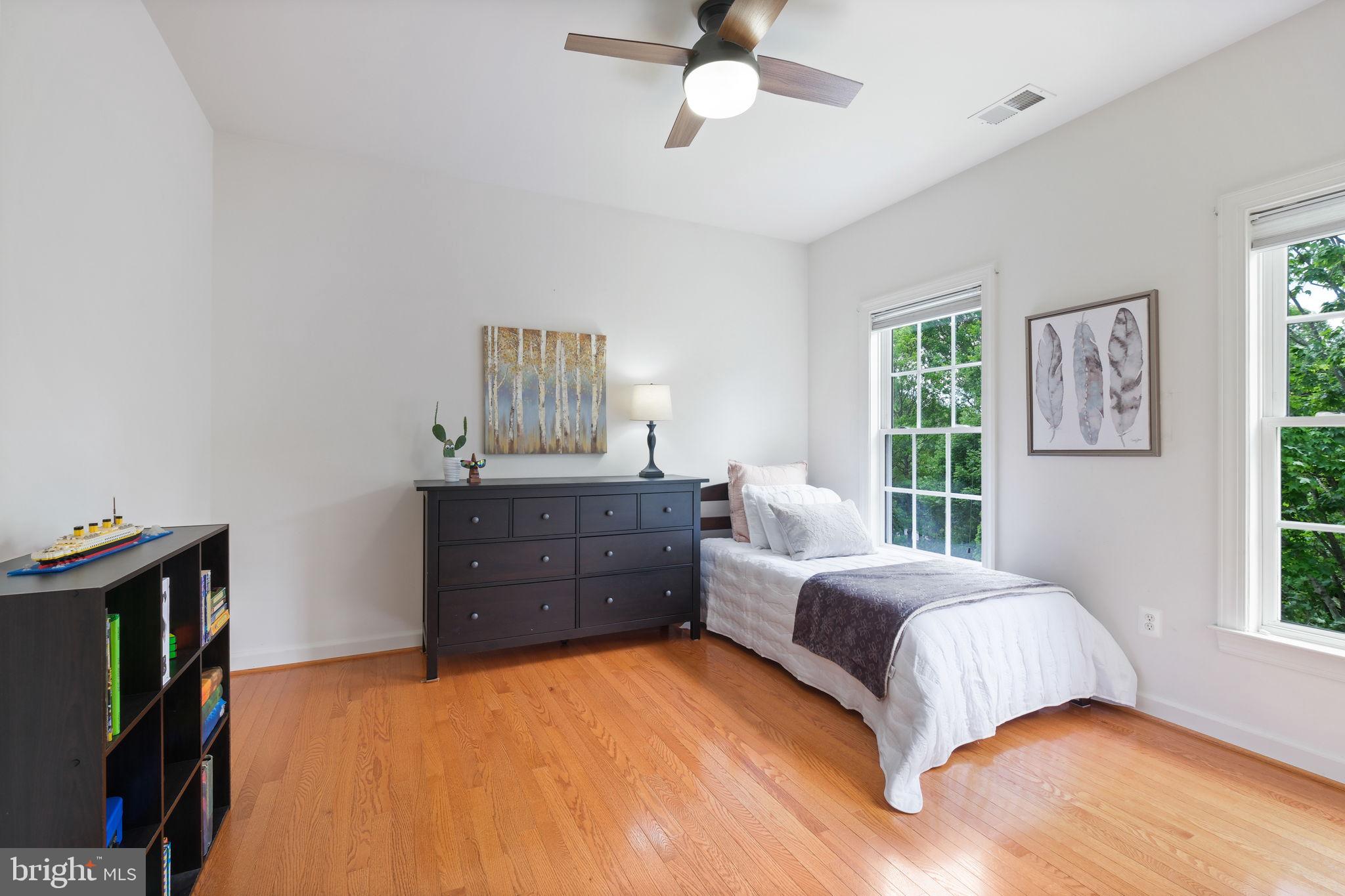 LAKELANDS - Residential