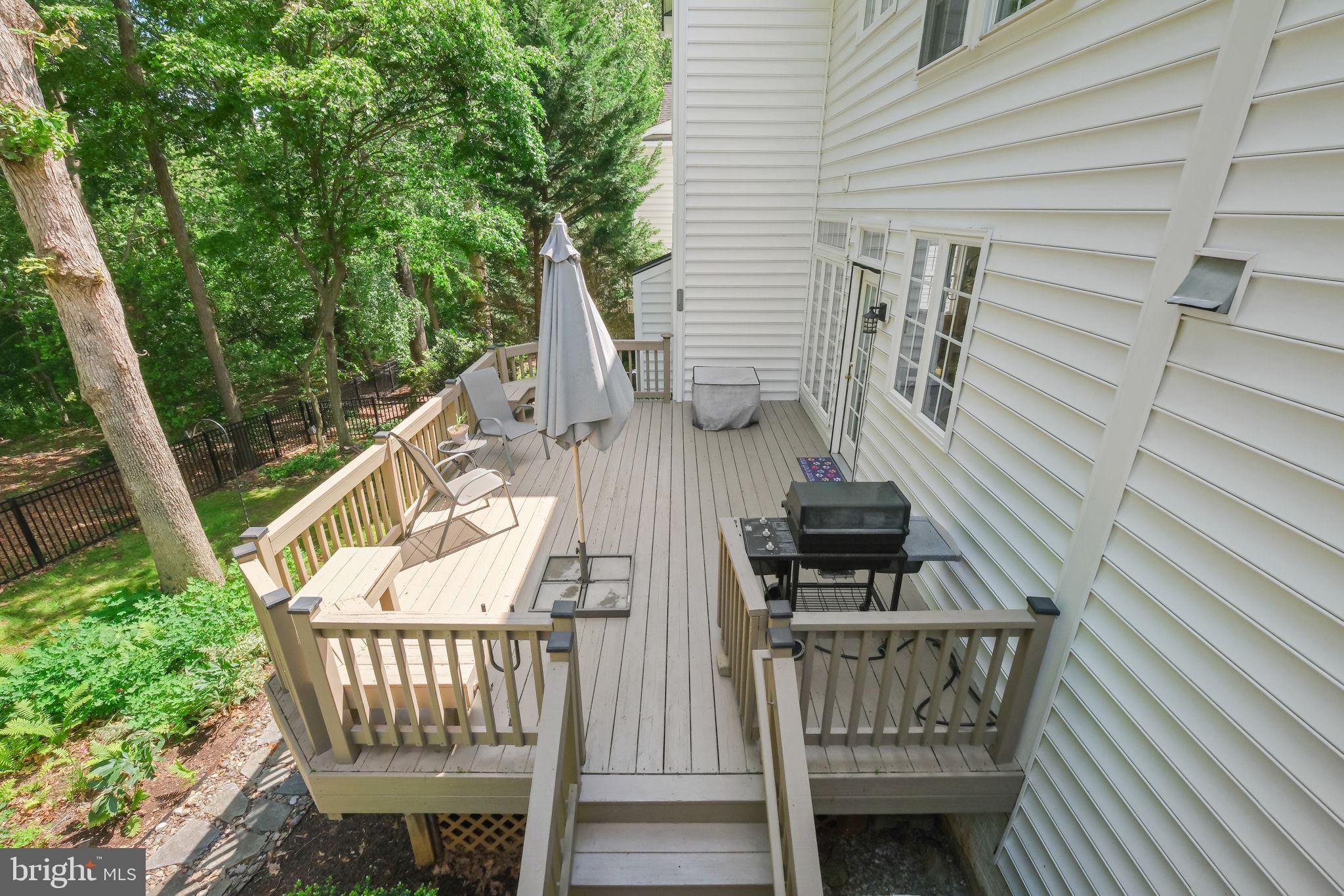 LAKELANDS - Residential