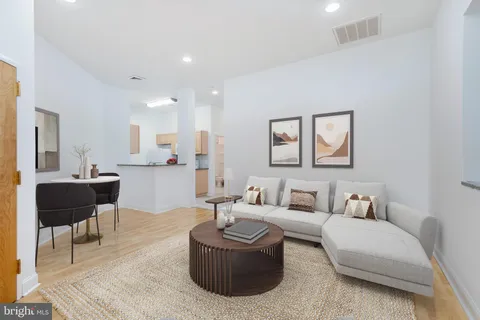 415 S 19th Street Unit 1F, Philadelphia, PA MLS: PAPH2372264