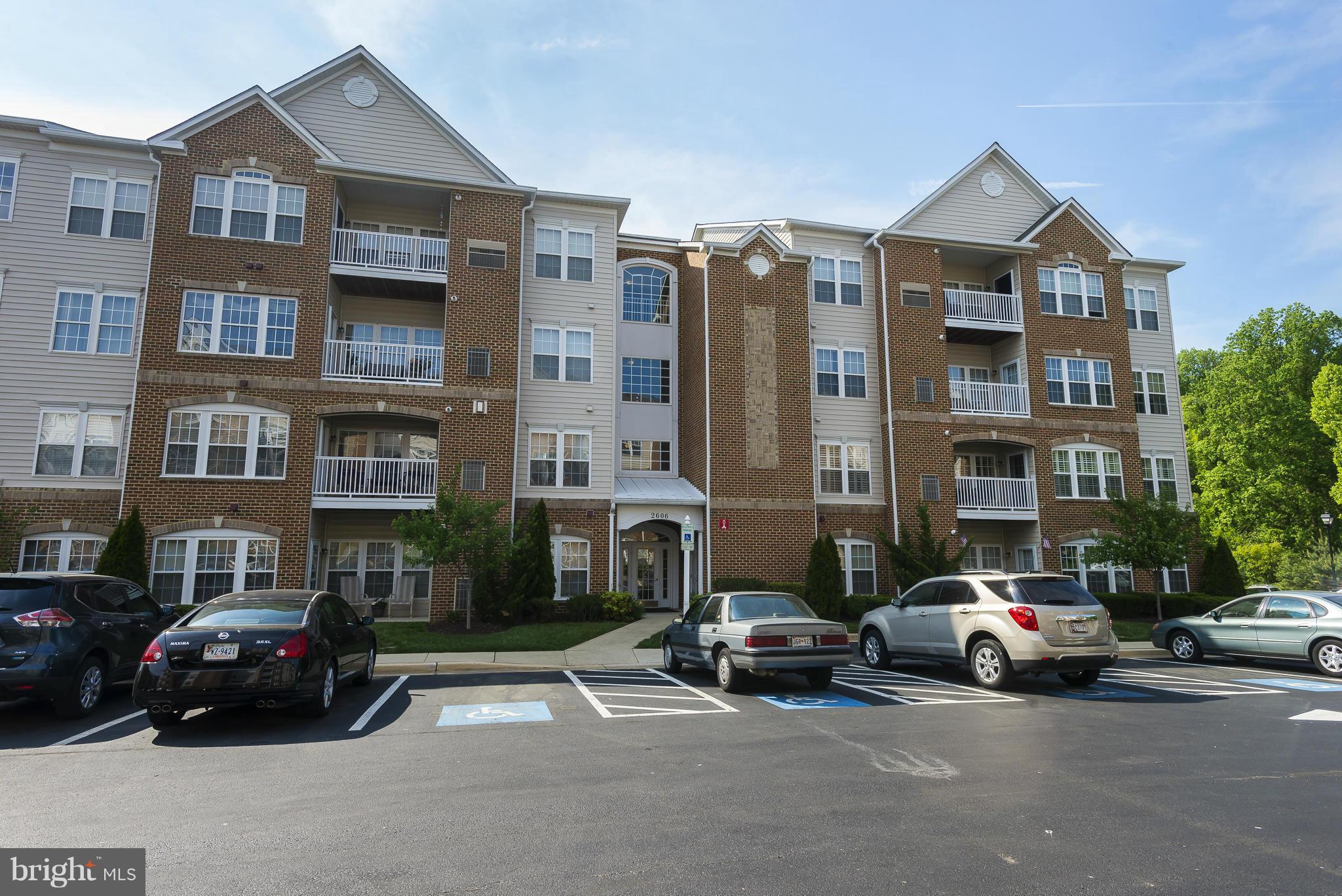 EDEN BROOK - Residential