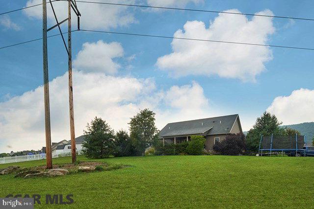 OPEQUON HILL - Residential