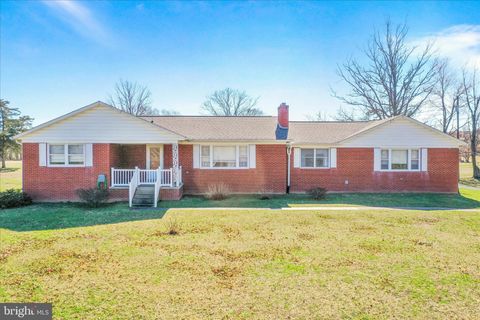 Homes For Sale - 550 Bucks Mill Road<br/> Warren County, STRASBURG, VA 22657