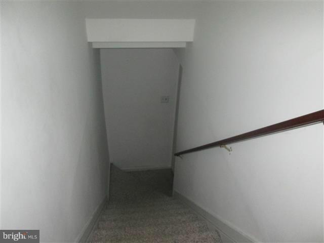 RIVERCHASE - Residential