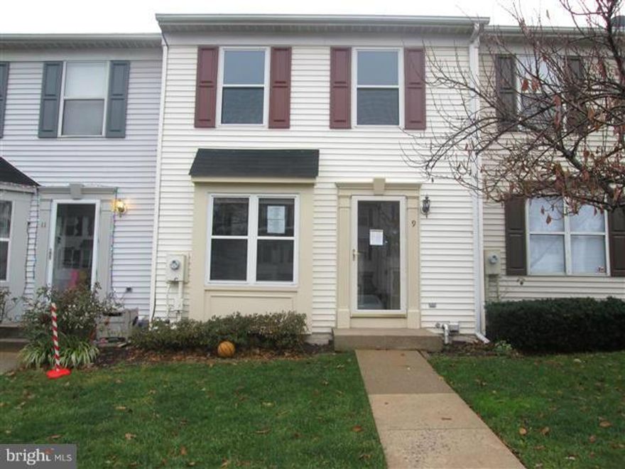 Riverchase offers 3 levels of living space in this town home . Huge living room with fireplace and huge deck off rear. Nice size kitchen and formal dining room. Upper level has 3 bedrooms and 2 baths. Lower level is finished with family room, 1/2 bath, storage and laundry room. Walk out level to patio area. Easy access to BWI , 95 and 695. Agents this is a hud home for sale . View doc's on MLS pls