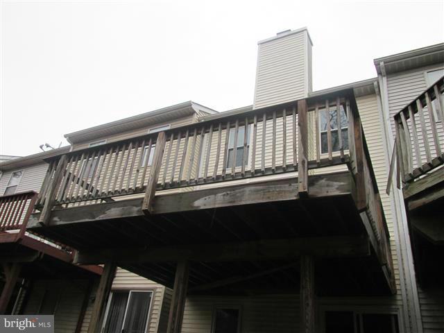 RIVERCHASE - Residential