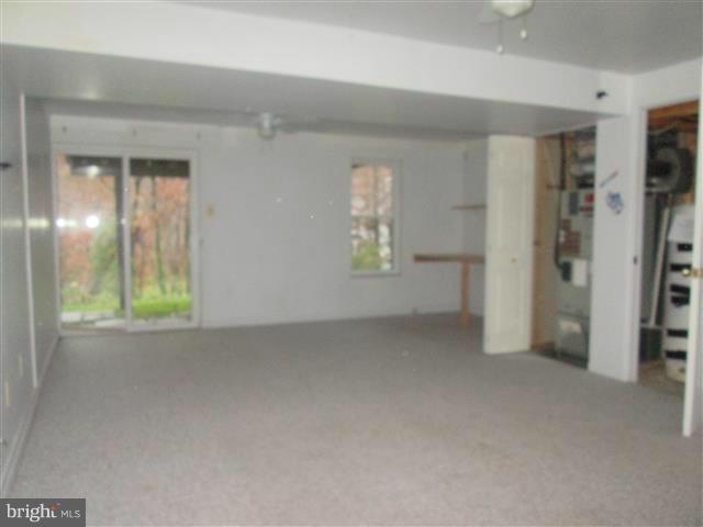 RIVERCHASE - Residential