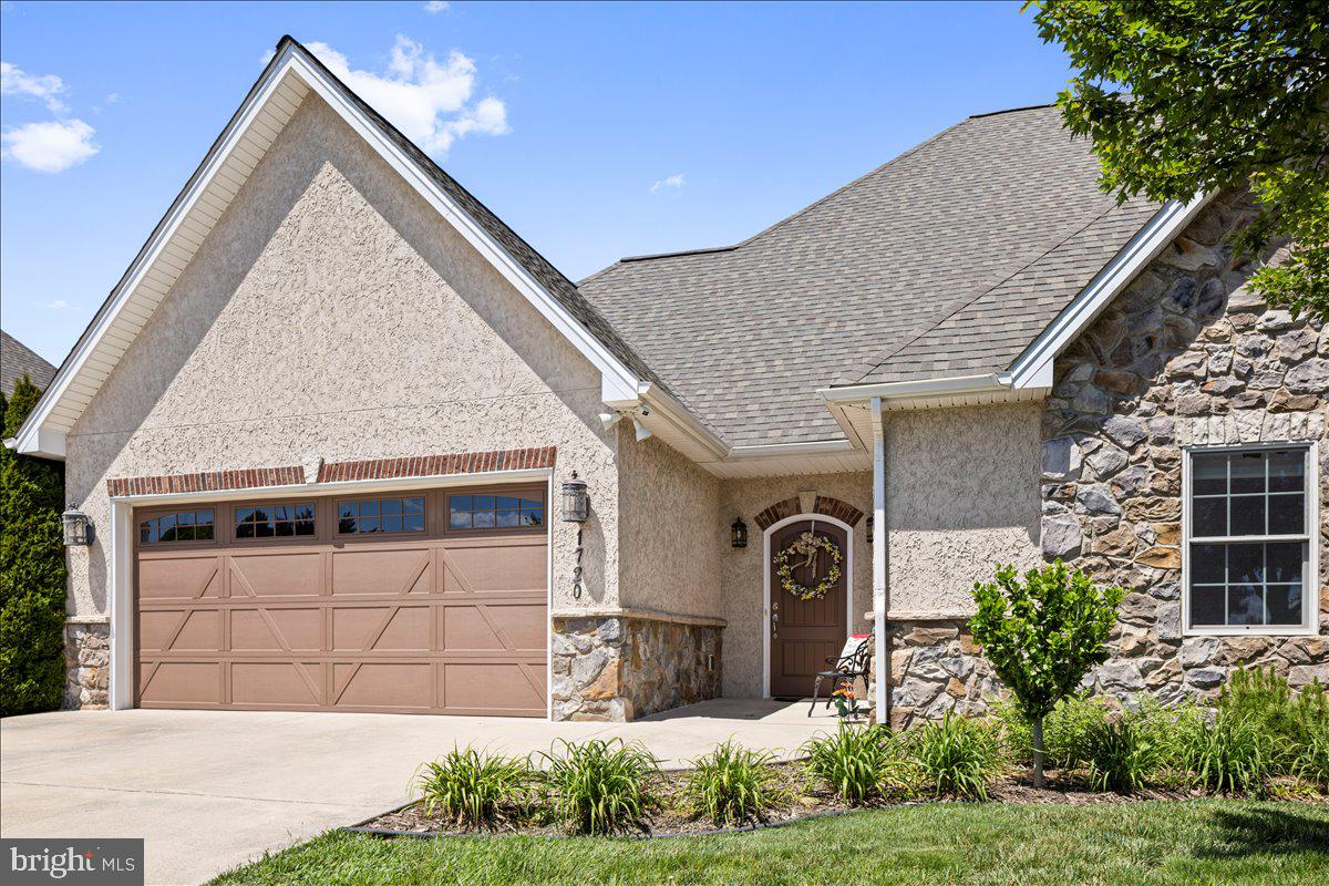 1720 SHERRY LANE