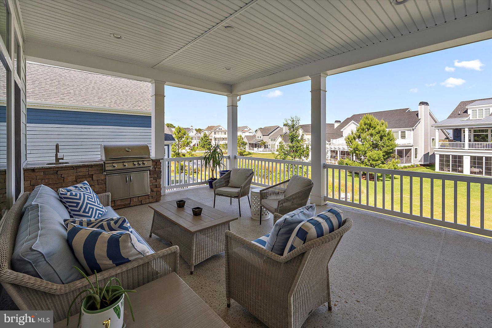 BAYSIDE - Residential