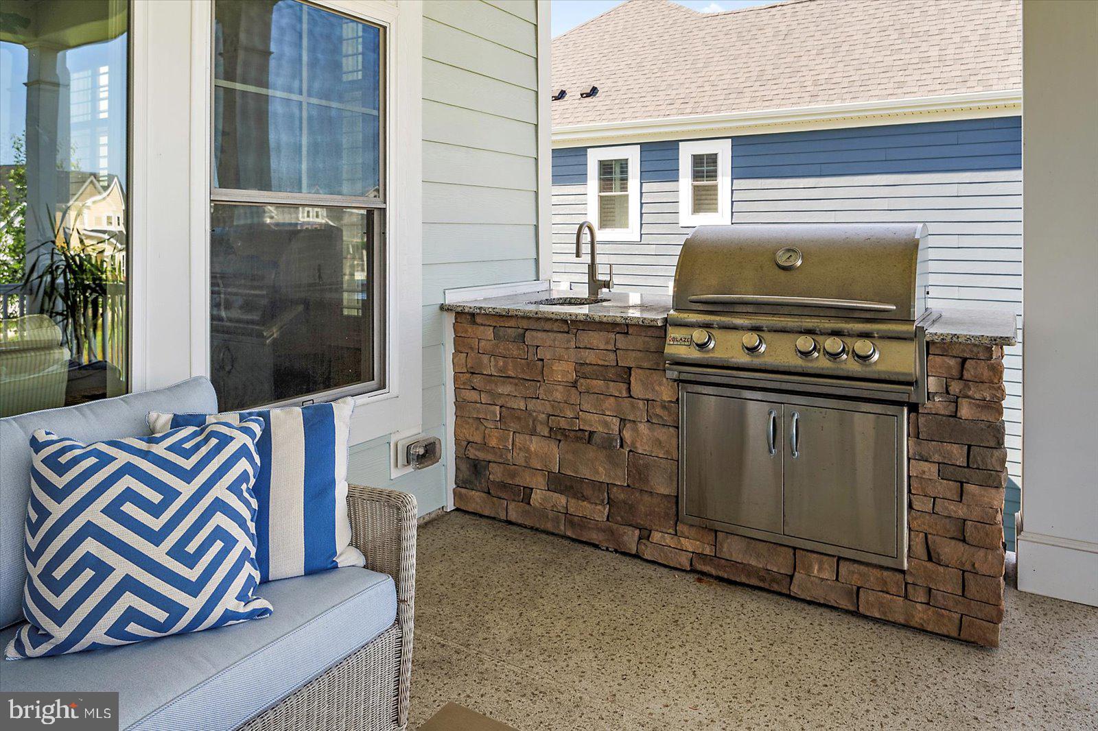 BAYSIDE - Residential