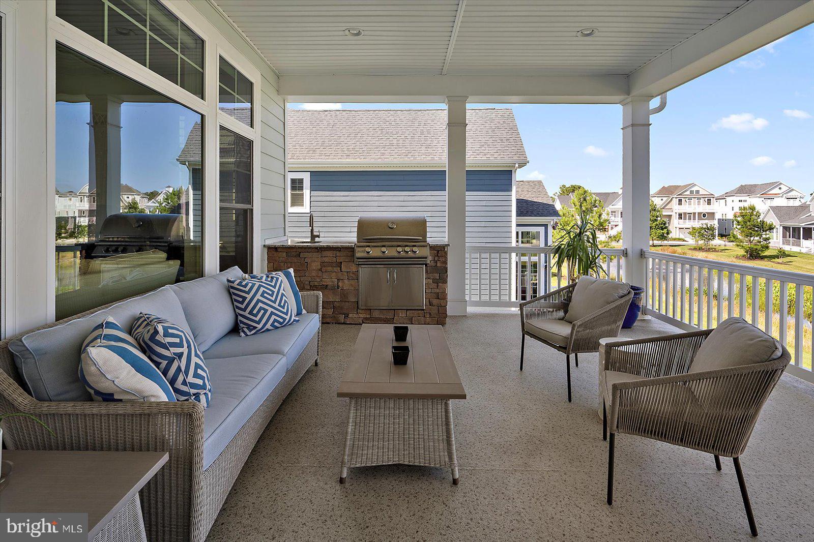 BAYSIDE - Residential