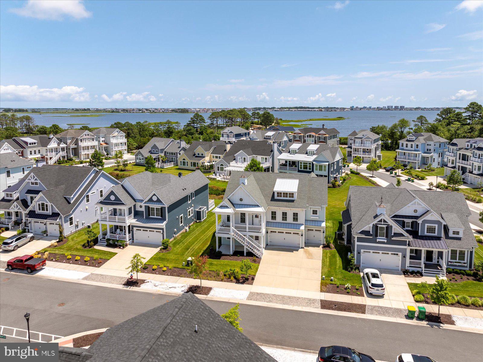 BAYSIDE - Residential