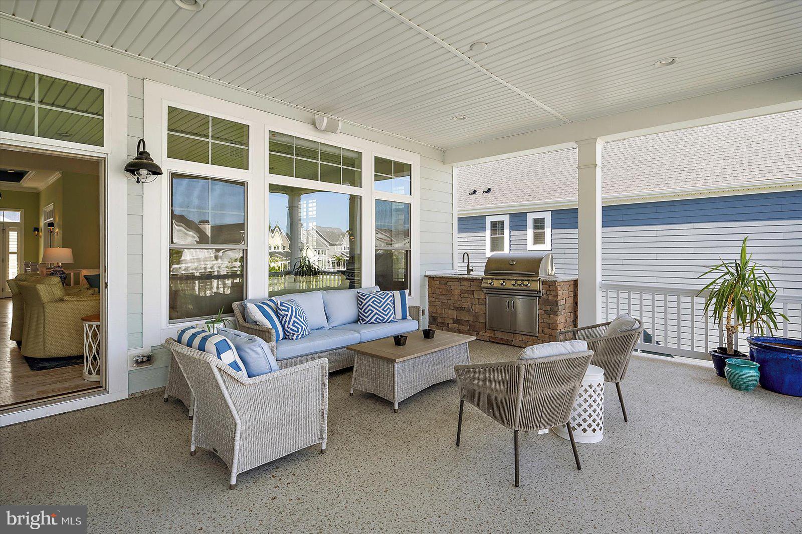 BAYSIDE - Residential