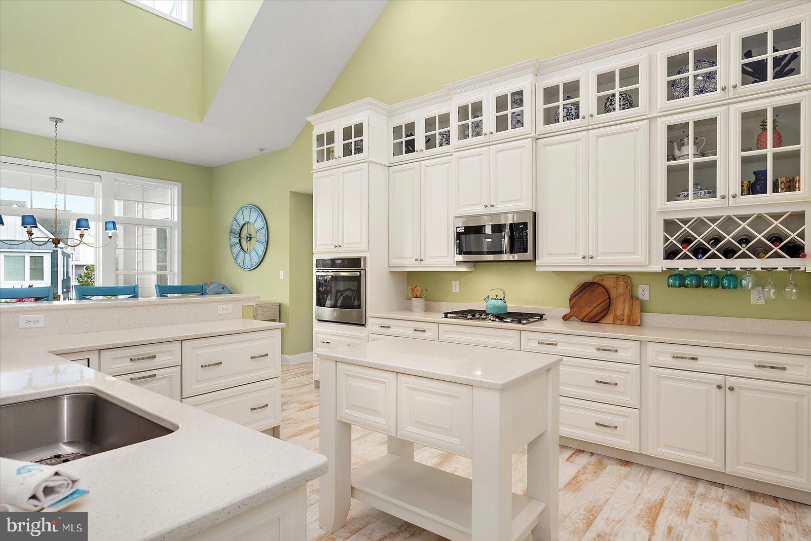 BAYSIDE - Residential