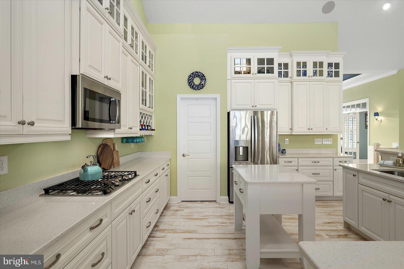 BAYSIDE - Residential