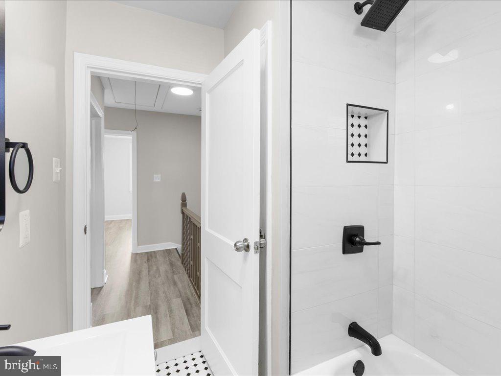 ELM RIDGE - Residential