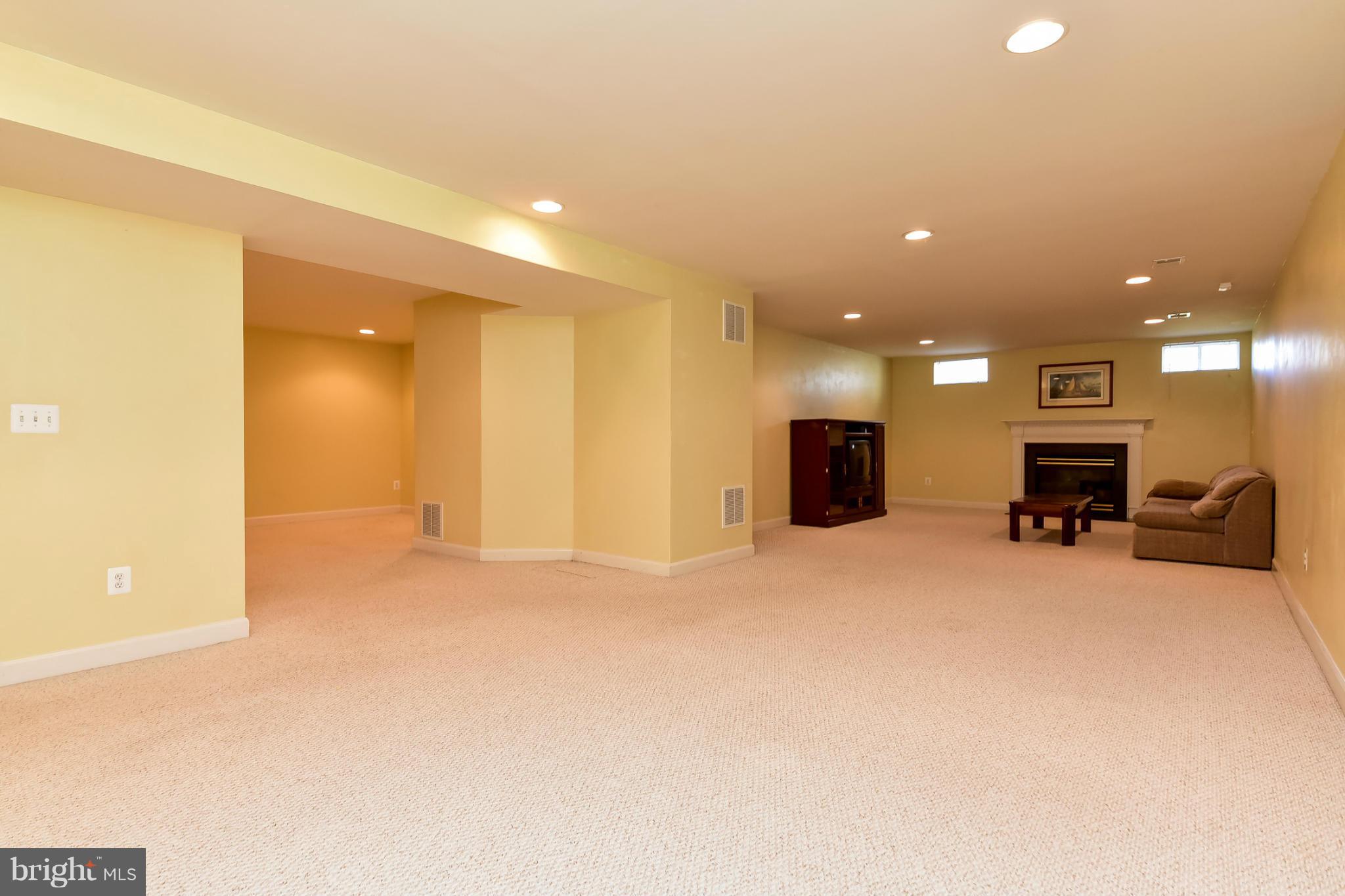 THE WOODS AT WARRENTON - Residential