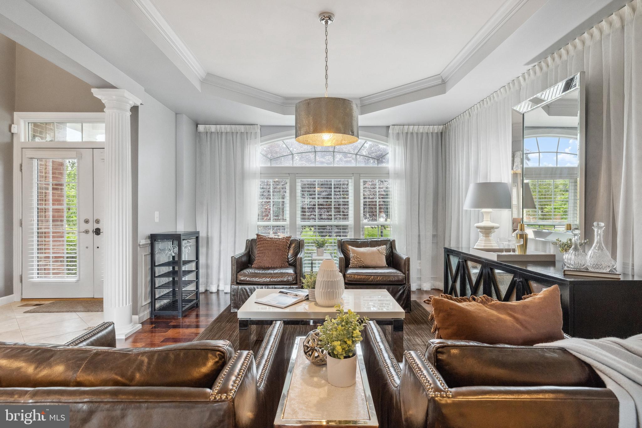 KENSINGTON MANOR - Residential