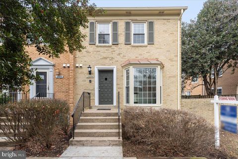 2694 CENTENNIAL COURT 54 ALEXANDRIA VA 22311
