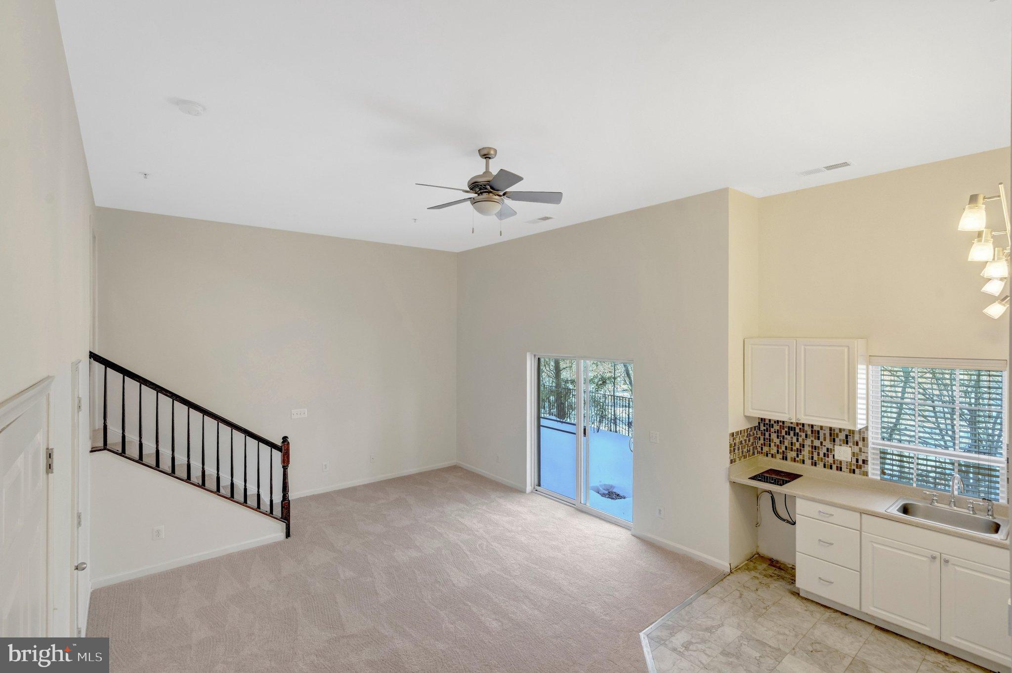 CASCADES PLACE CONDOMINIUM - Residential