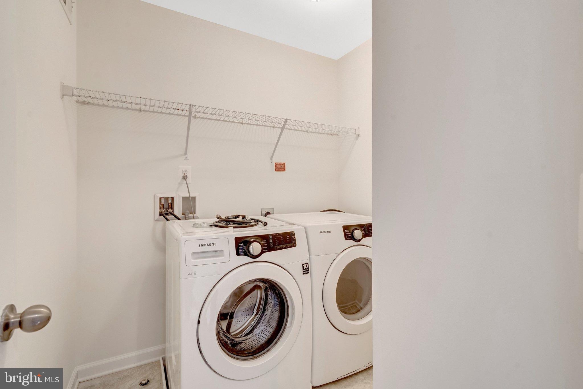 CASCADES PLACE CONDOMINIUM - Residential