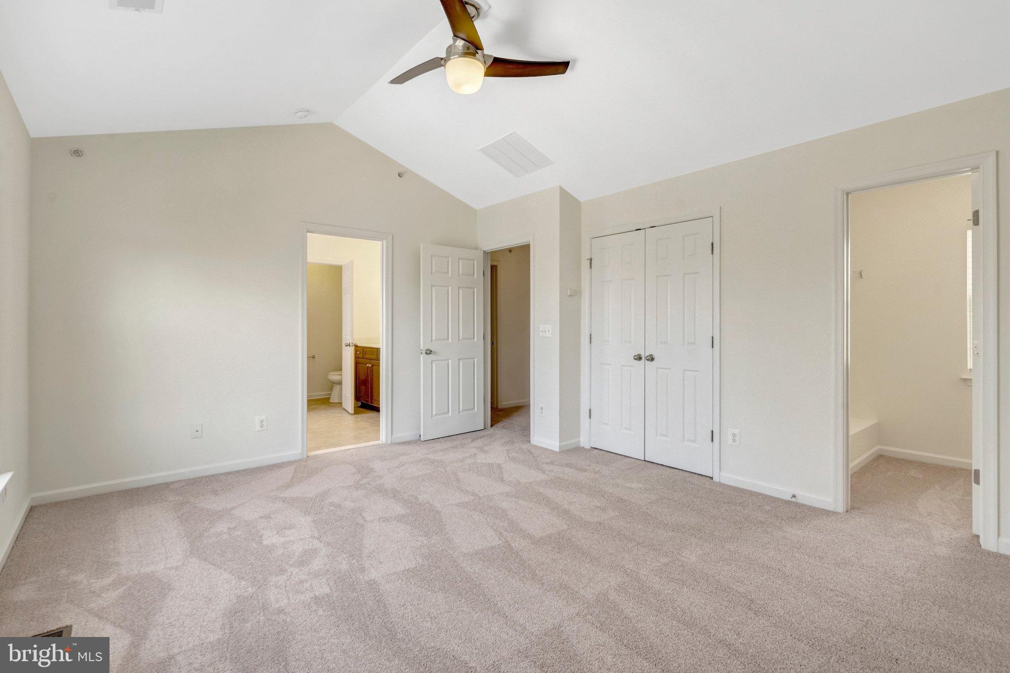 CASCADES PLACE CONDOMINIUM - Residential