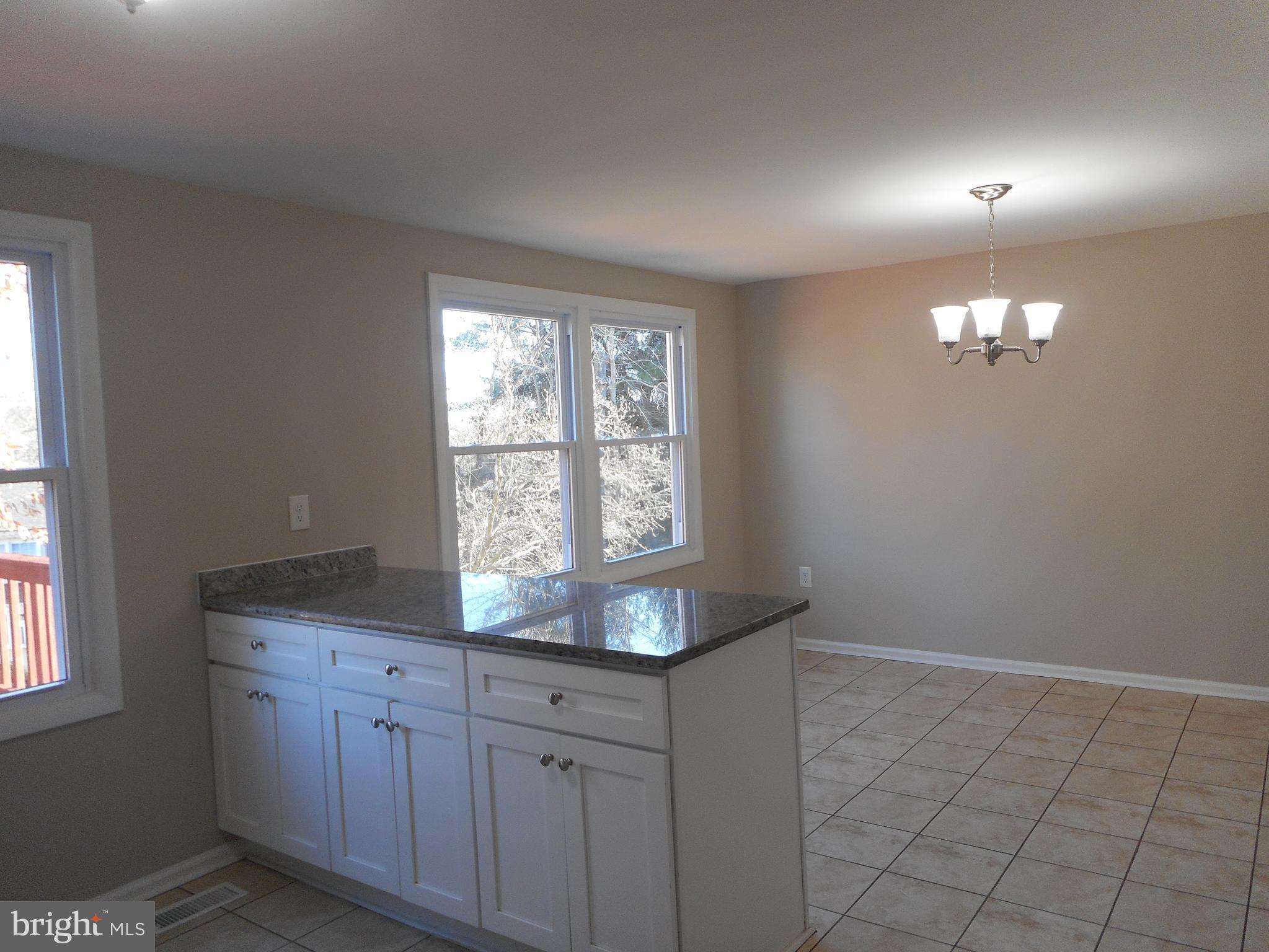 CLINTON WOODS - Residential