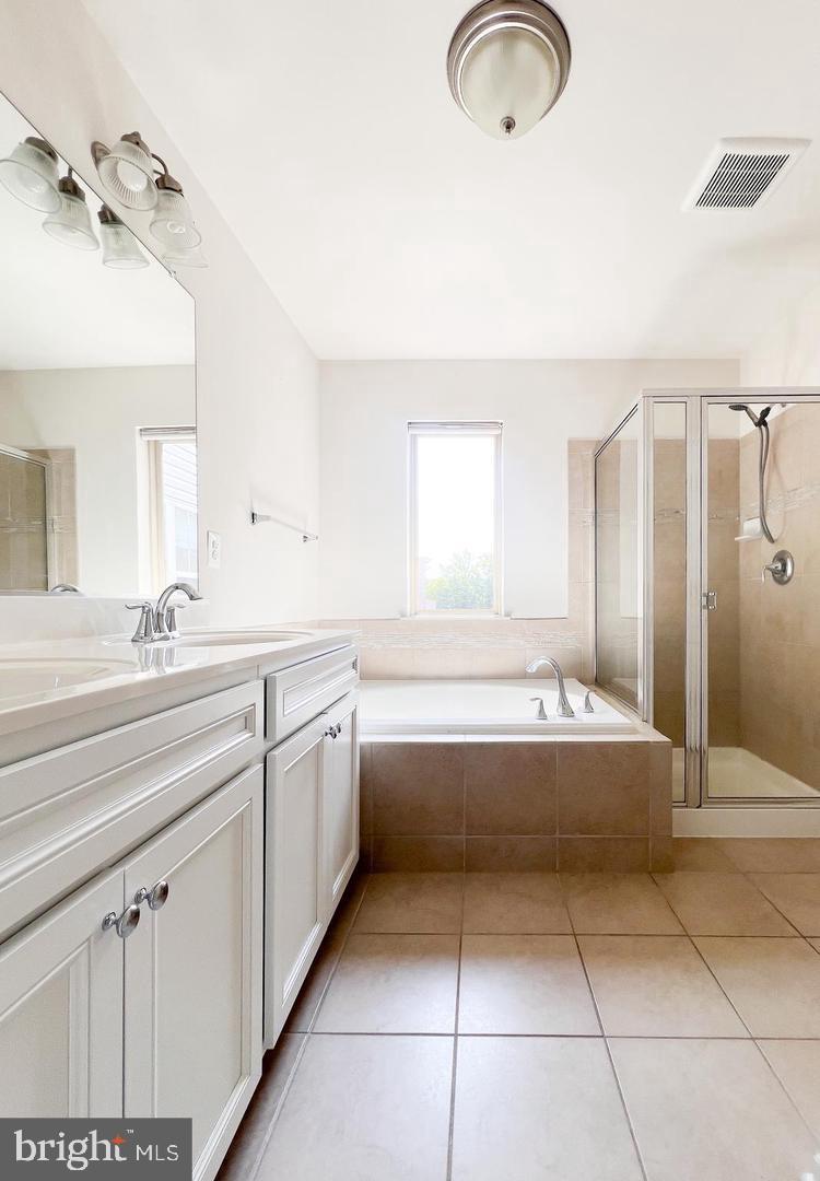 NORTH SHORE FOREST - Residential Lease