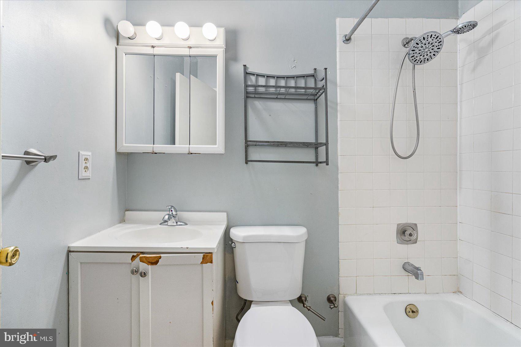 REISTERSWOOD - Residential