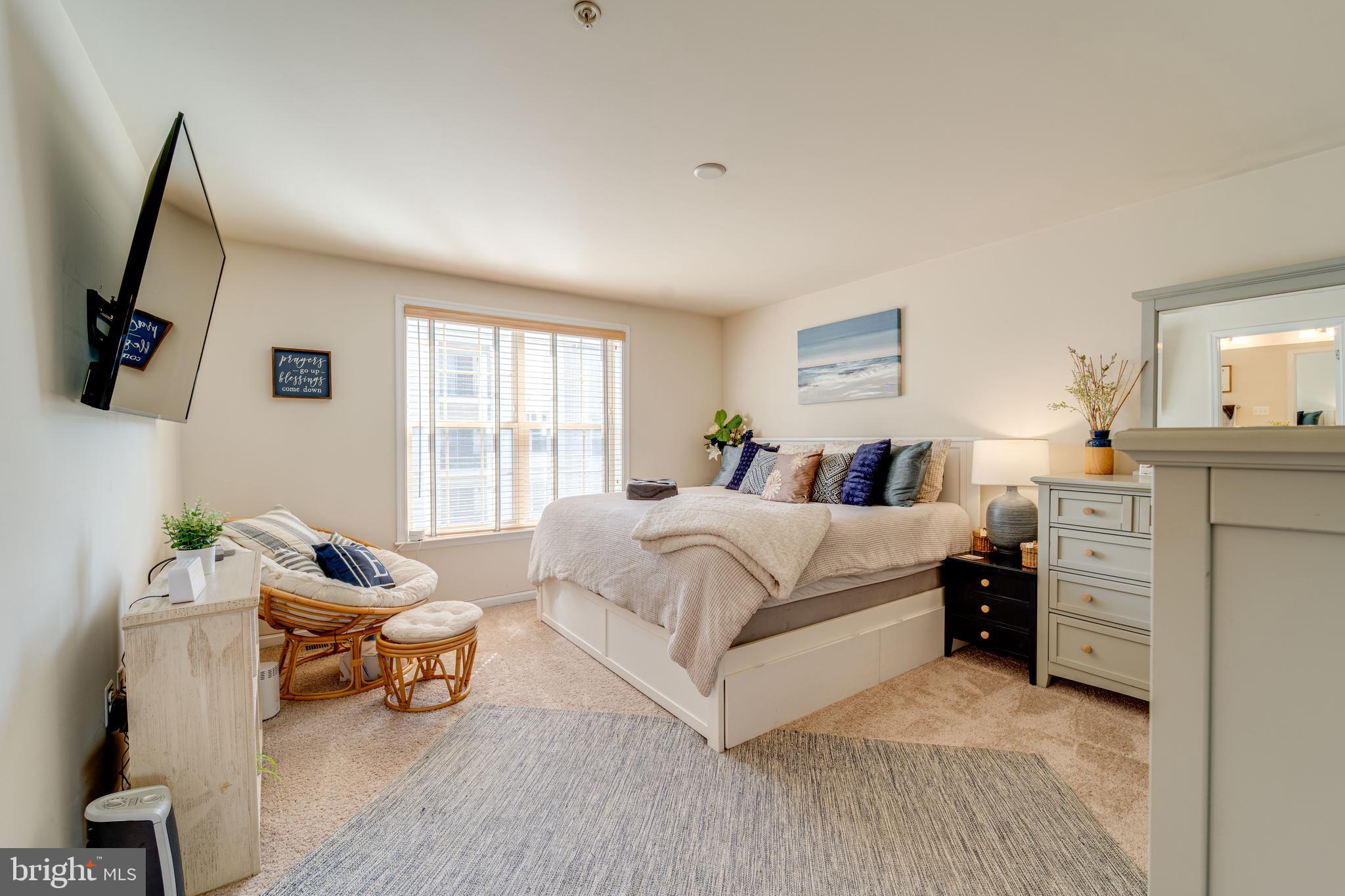 WOODMORE TOWNE CENTRE - Residential